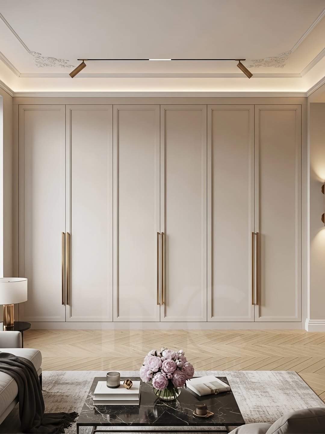 Vizon renk lake kapaklı modern klasik giyinme dolabı tasarımı, gold kulp detaylı lüks iç mimari dolap modeli.